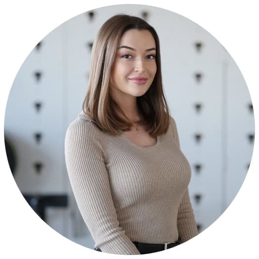 Rezeptionskraft Carina